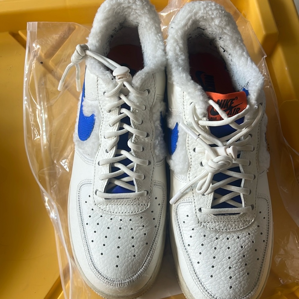Nike winter style classic low tops